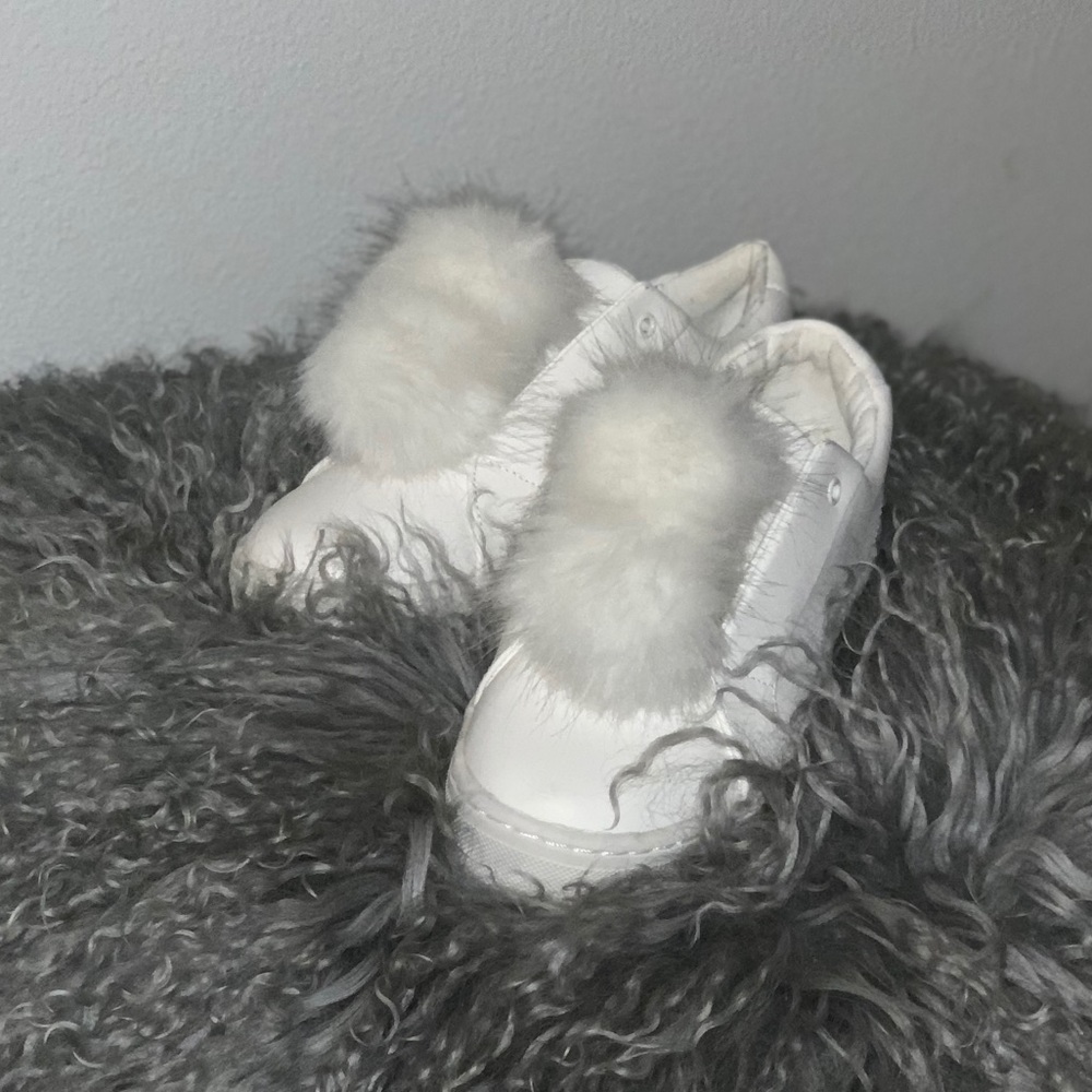Sam Edelman White slip ons with Pompoms!